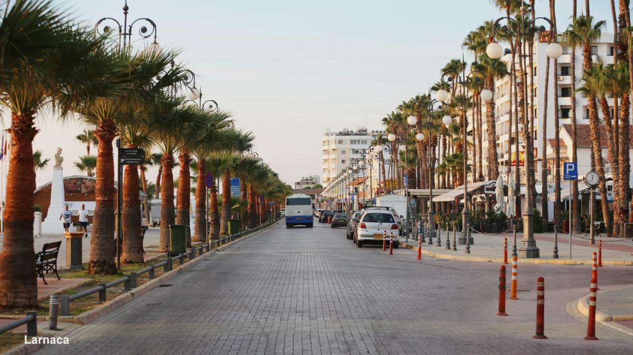 Alkaeos Holiday Rooms & Apartments Larnaca Bagian luar foto